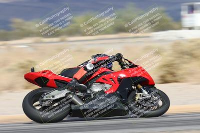 media/Nov-16-2025-Race Pace (Sun) [[8c5fa54630]]/Verified Riders/7-Turn 4 (1155am)/